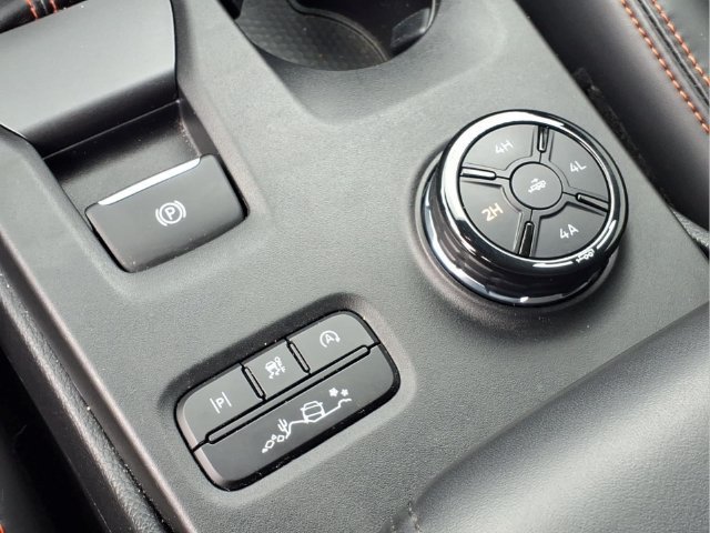 Used 2025 Green Ford Raptor image 10