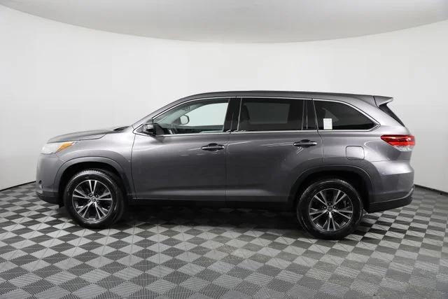 Used 2019 Gray Toyota LE image 37