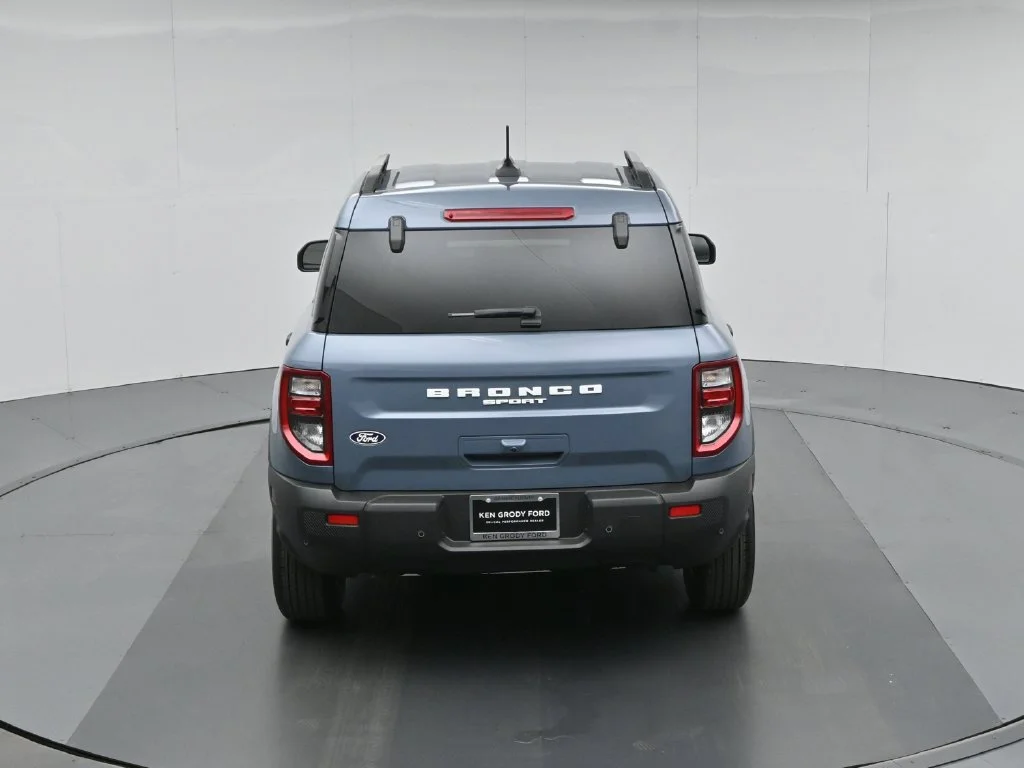 New 2026 Azure Gray Metallic Tri-Coat Ford Big Bend image 35
