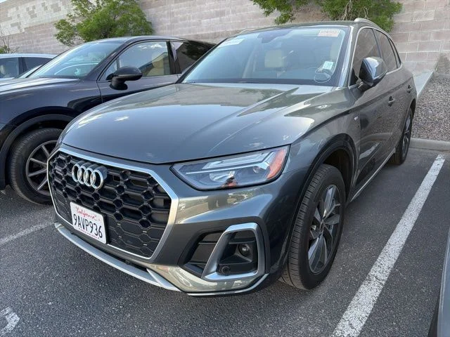2022 Audi Q5 45 Premium's photo