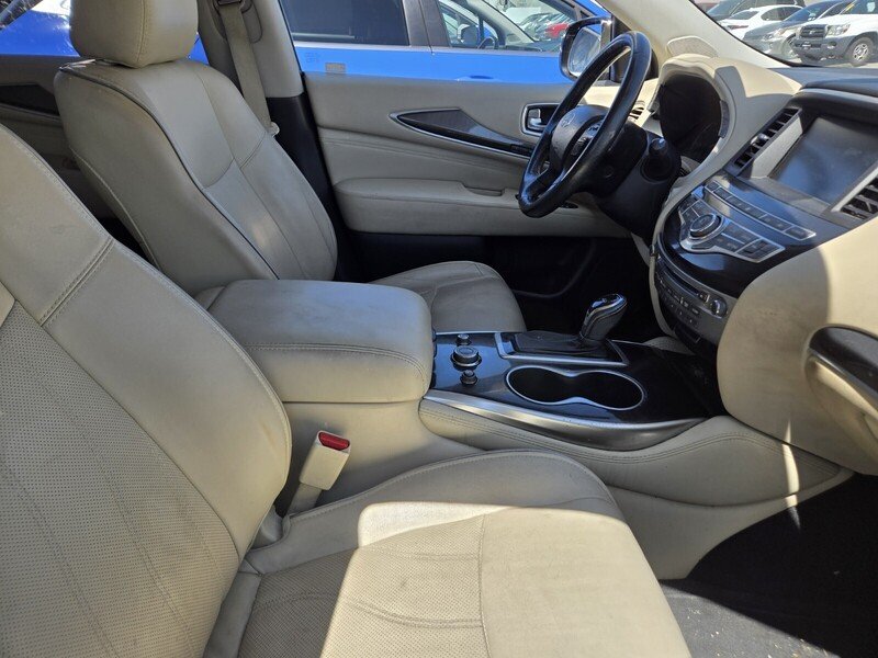 Used 2019 Graphite Shadow INFINITI LUXE FWD image 4