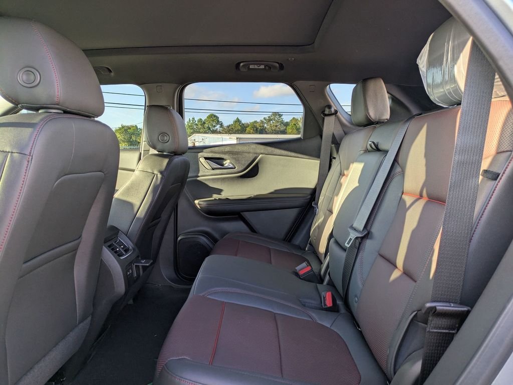 Used 2026 Gray Chevrolet RS image 27