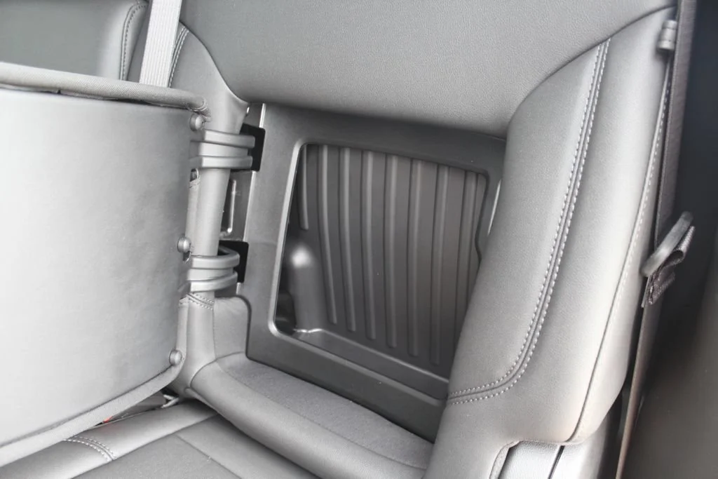 New 2026 Onyx Black GMC Elevation image 10