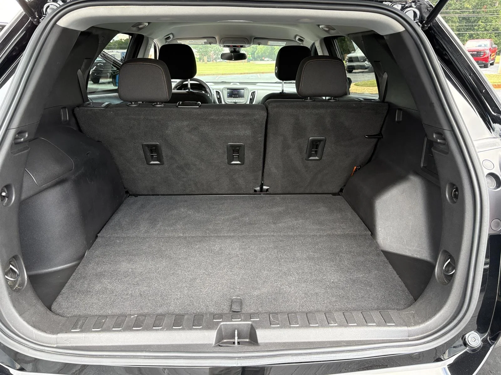 Used 2022 Mosaic Black Metallic Chevrolet LT image 28