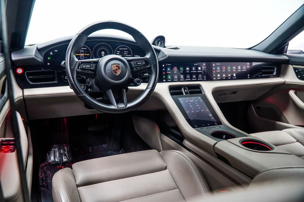 Used 2024 White Porsche Base image 24