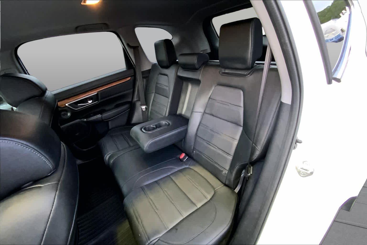 Used 2020 Platinum White Pearl Honda Touring image 20