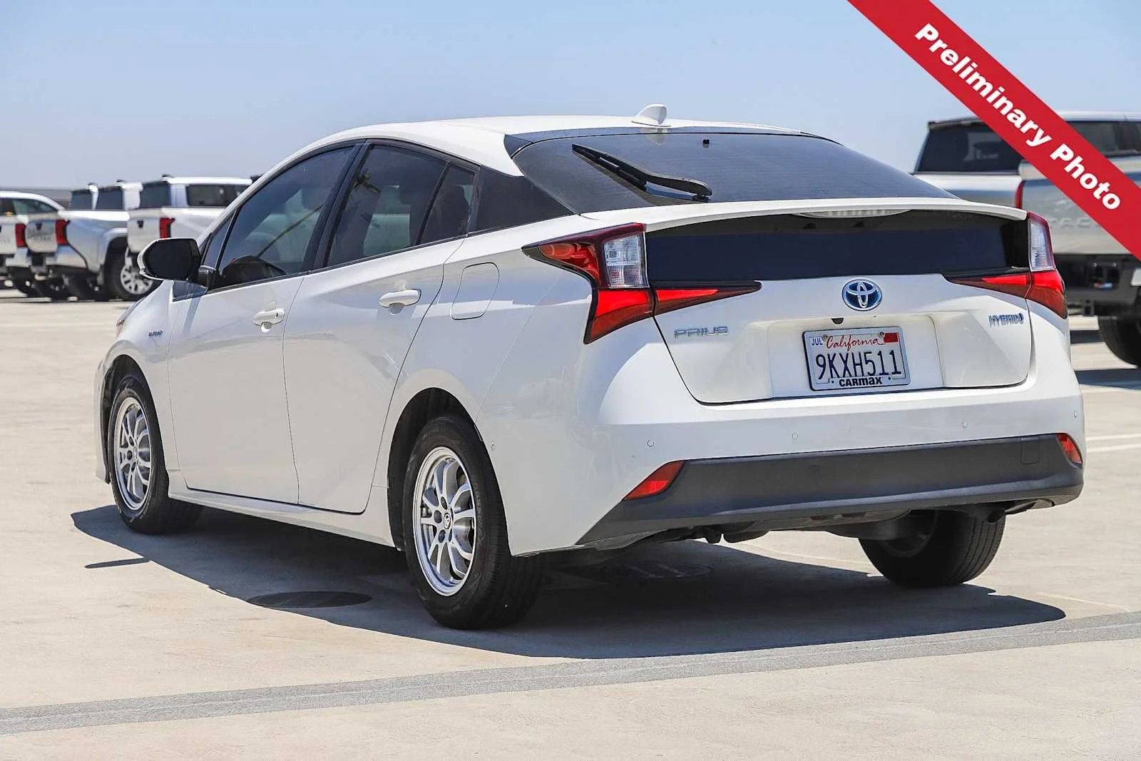 Used 2020 Super White Toyota LE image 7
