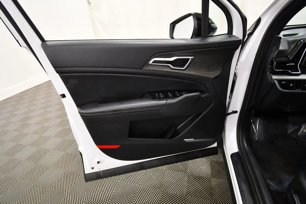 Certified Used 2025 White Kia X-Line image 13