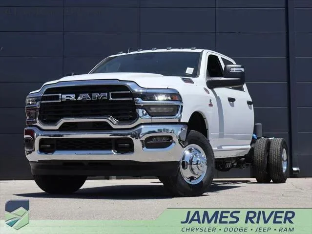2026 RAM 3500 Tradesman 4X4 Crew Cab's photo