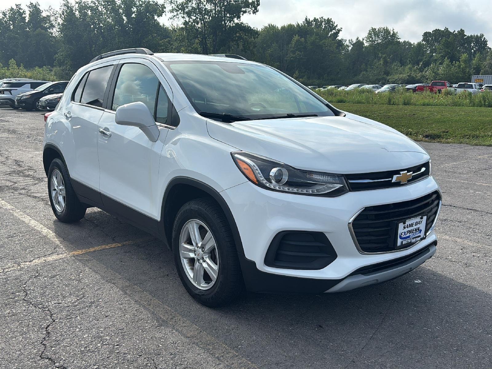 Used 2019 Summit White Chevrolet LT image 7