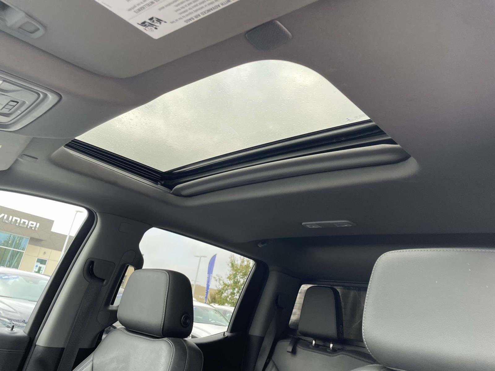 Used 2020 Dark Sky Metallic GMC SLT image 10