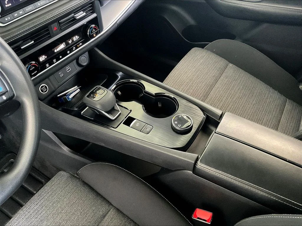 Used 2023 Gun Metallic Nissan SV image 21