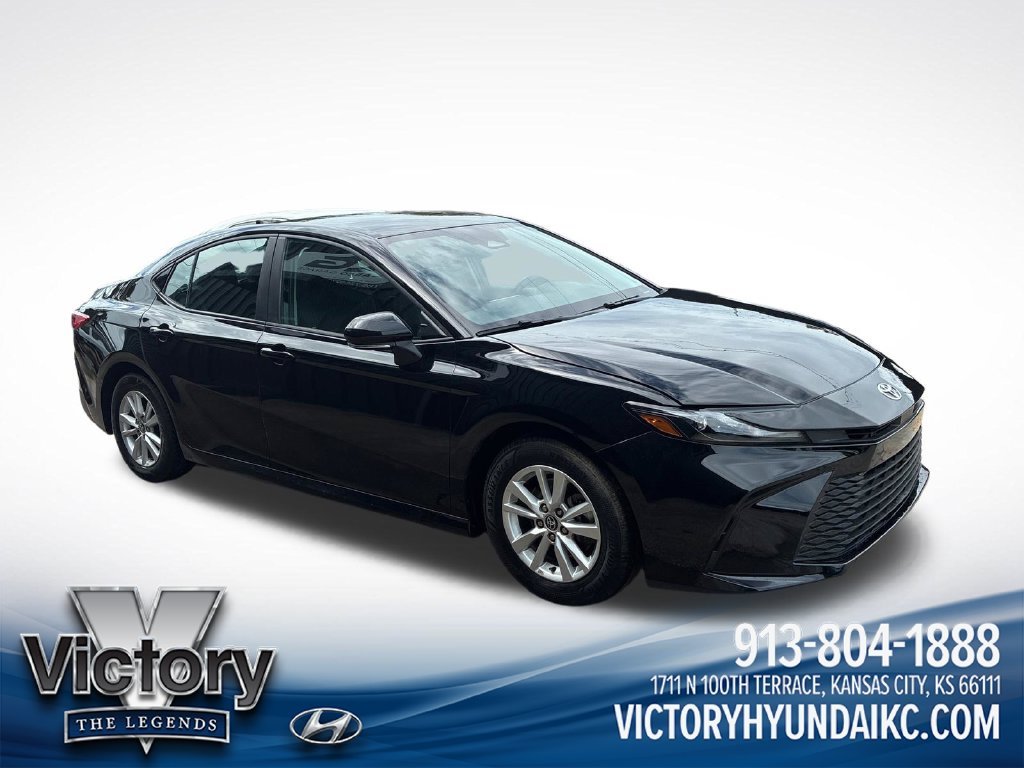Used 2025 Toyota Camry LE with VIN 4T1DAACK3SU167865 for sale in Kansas City