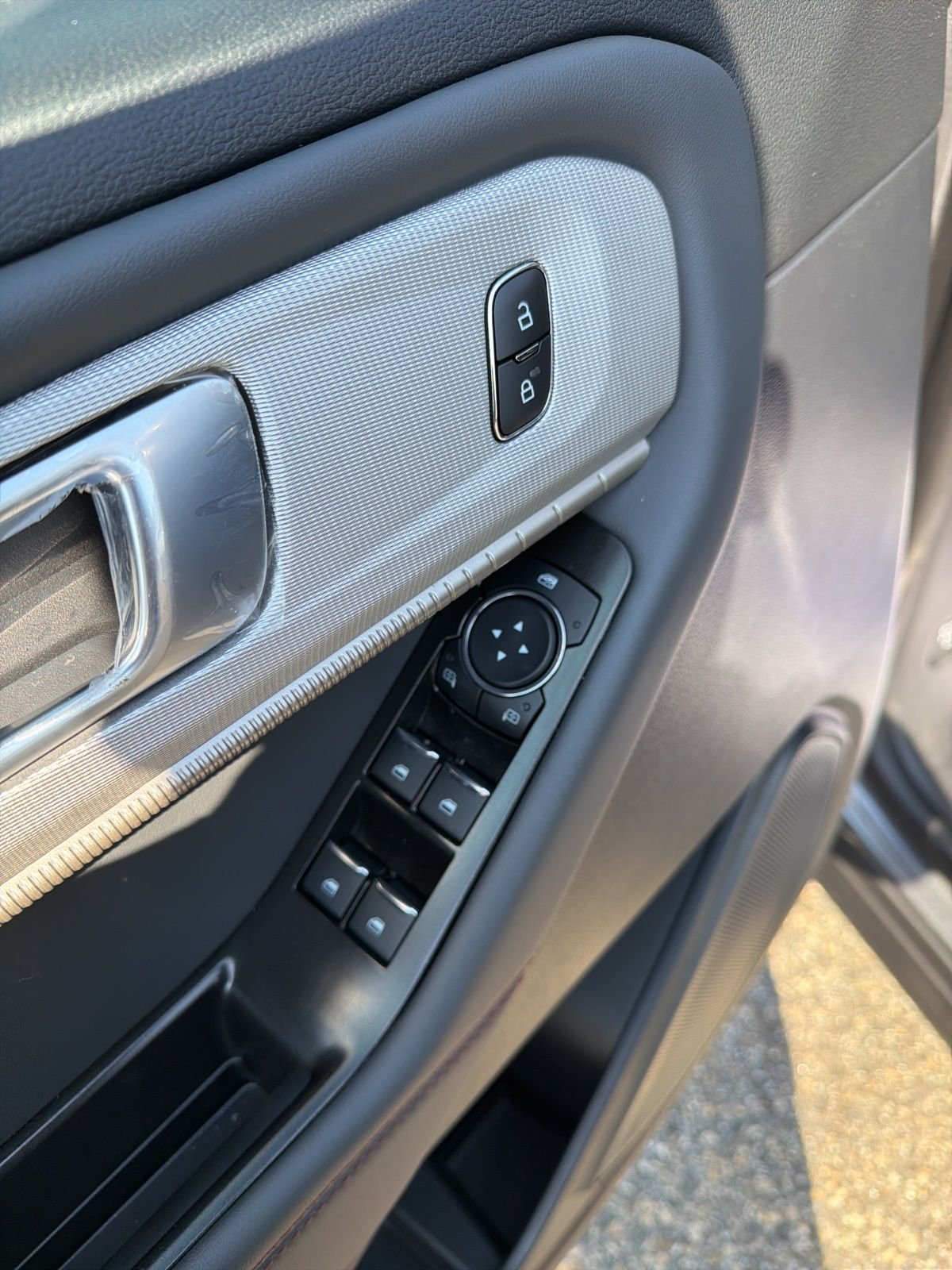 New 2026 Carbonized Gray Metallic Ford Active image 17