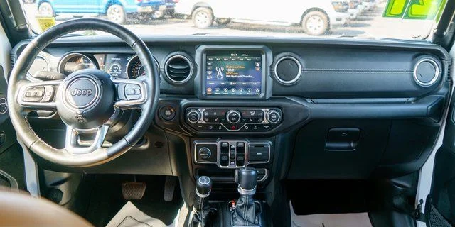 Used 2021 White Jeep Overland image 14