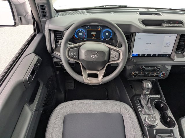 2025 Ford Bronco 4-Door Base - Photo 15
