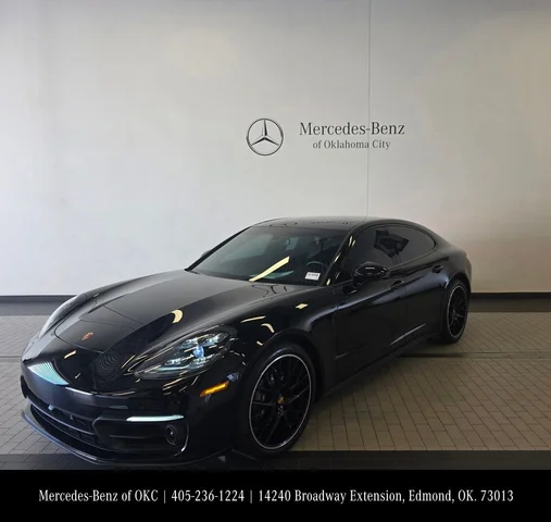 2023 Porsche Panamera 4 Platinum Edition