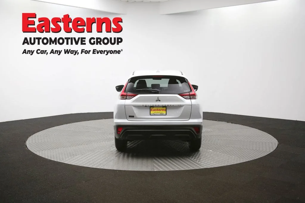 Used 2024 White Mitsubishi ES image 34