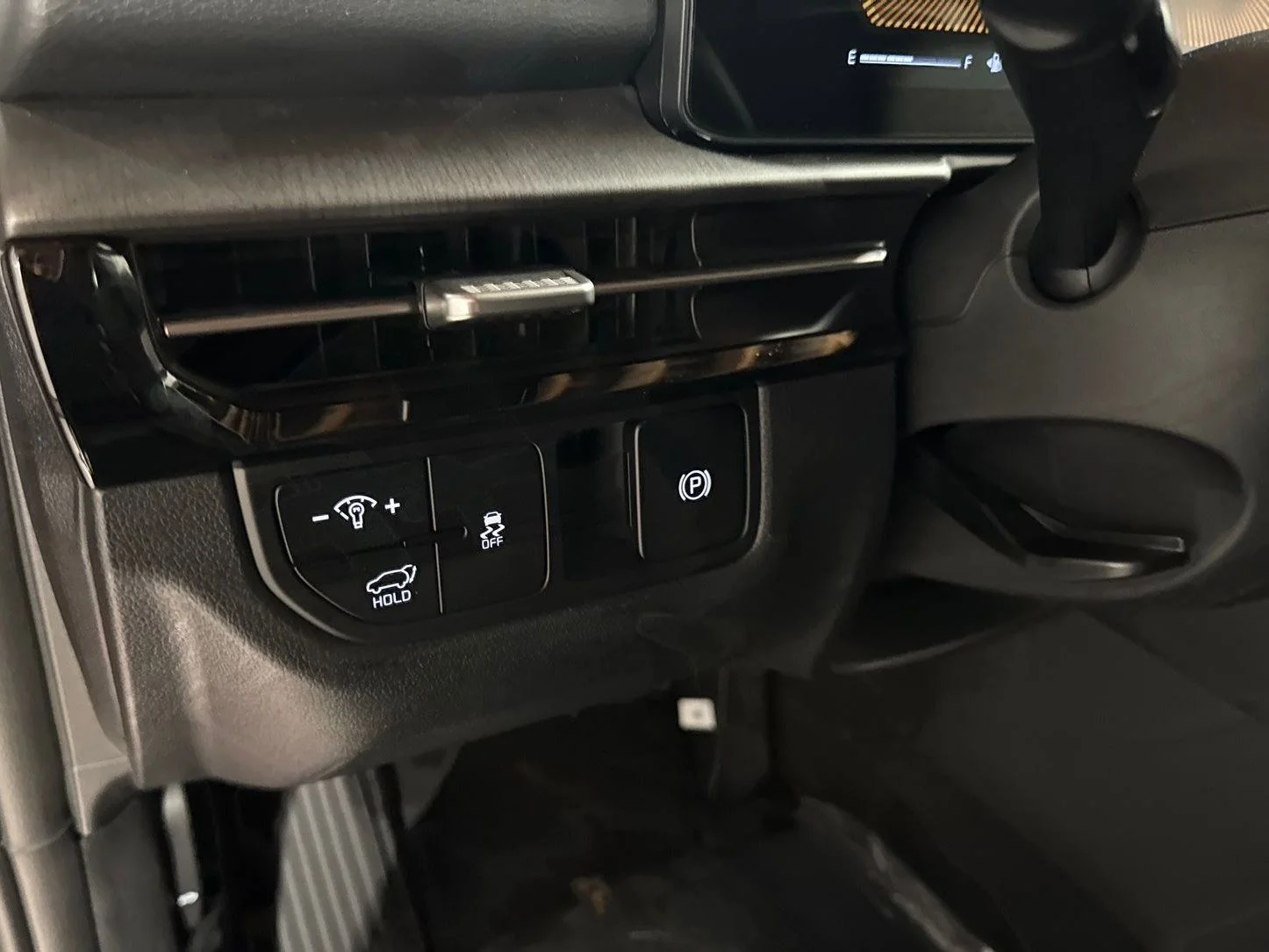 New 2026 Gray Kia X-Line image 15