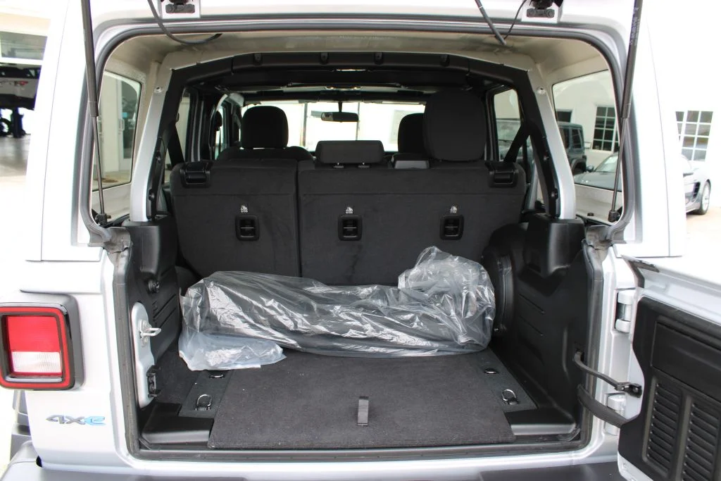 Used 2023 Silver Jeep Willys 4xe image 10