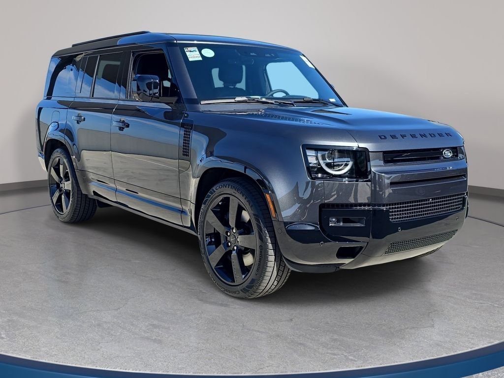 New 2026 Carpathian Grey Land Rover X-Dynamic SE image 3