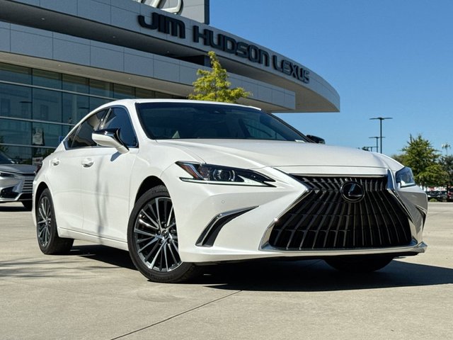 2025 Lexus ES 300h