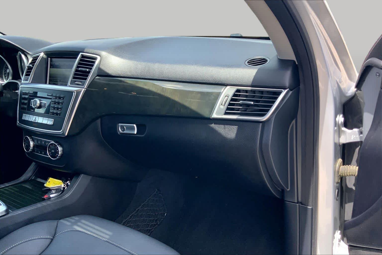 Used 2015 Iridium Silver Metallic Mercedes-Benz ML 350 image 18