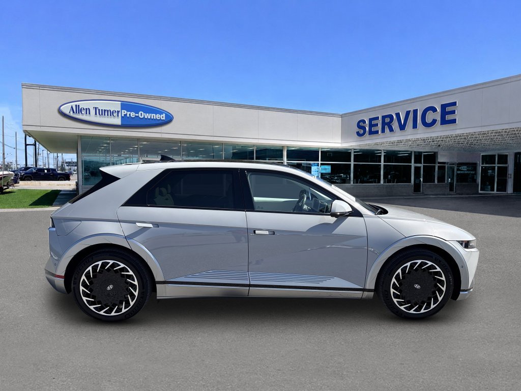 Certified Used 2024 Cyber Gray Hyundai Limited image 9