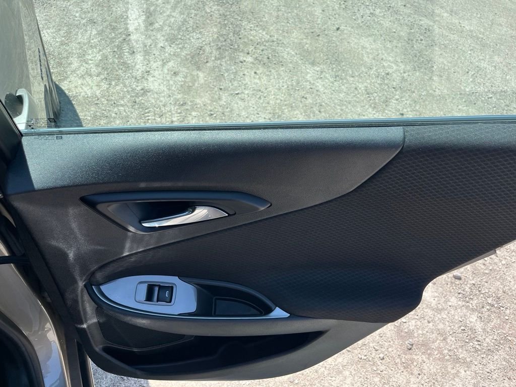 Used 2022 Mineral Gray Metallic Chevrolet LT image 27