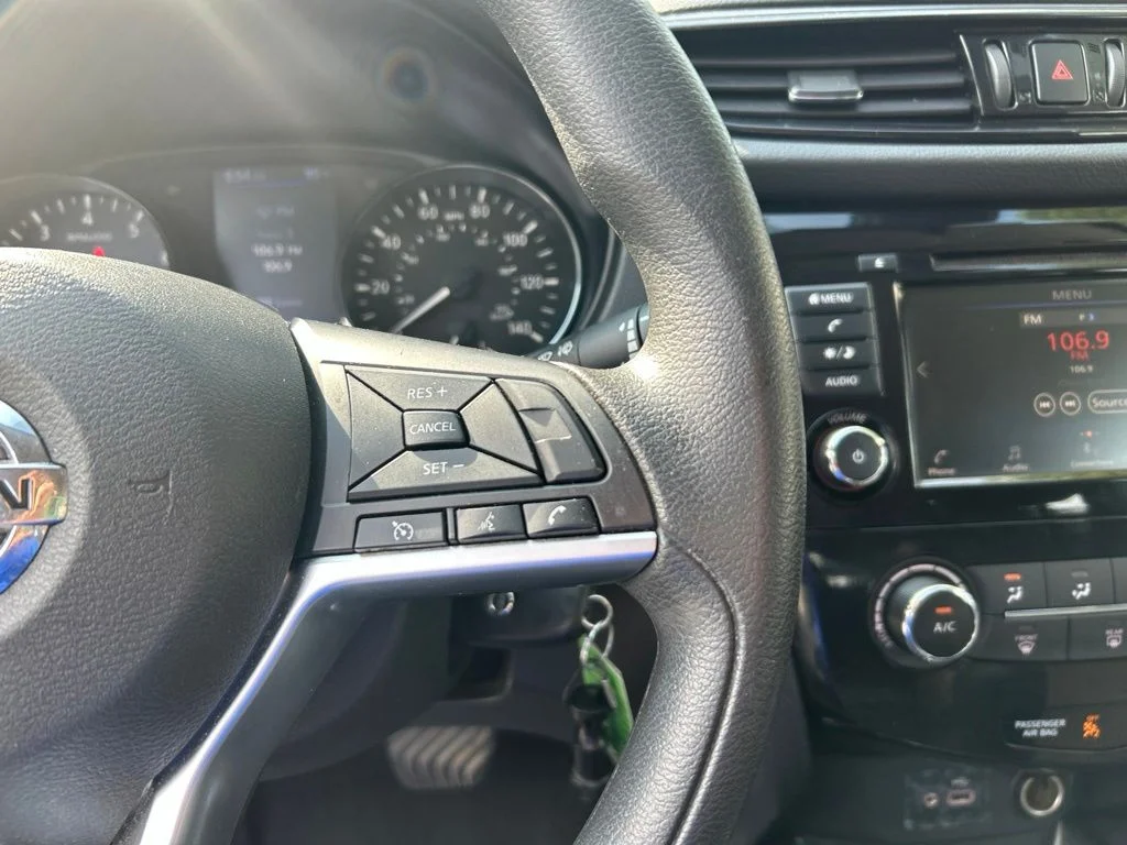 Used 2021 Blue Nissan S image 21