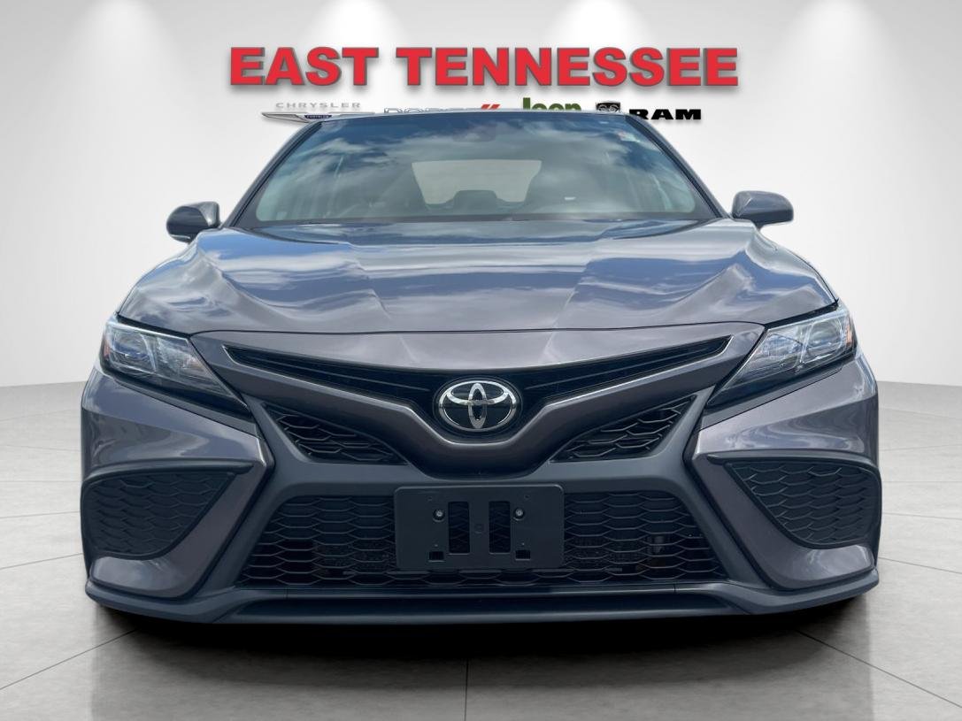 Used 2024 Gray Toyota SE image 9