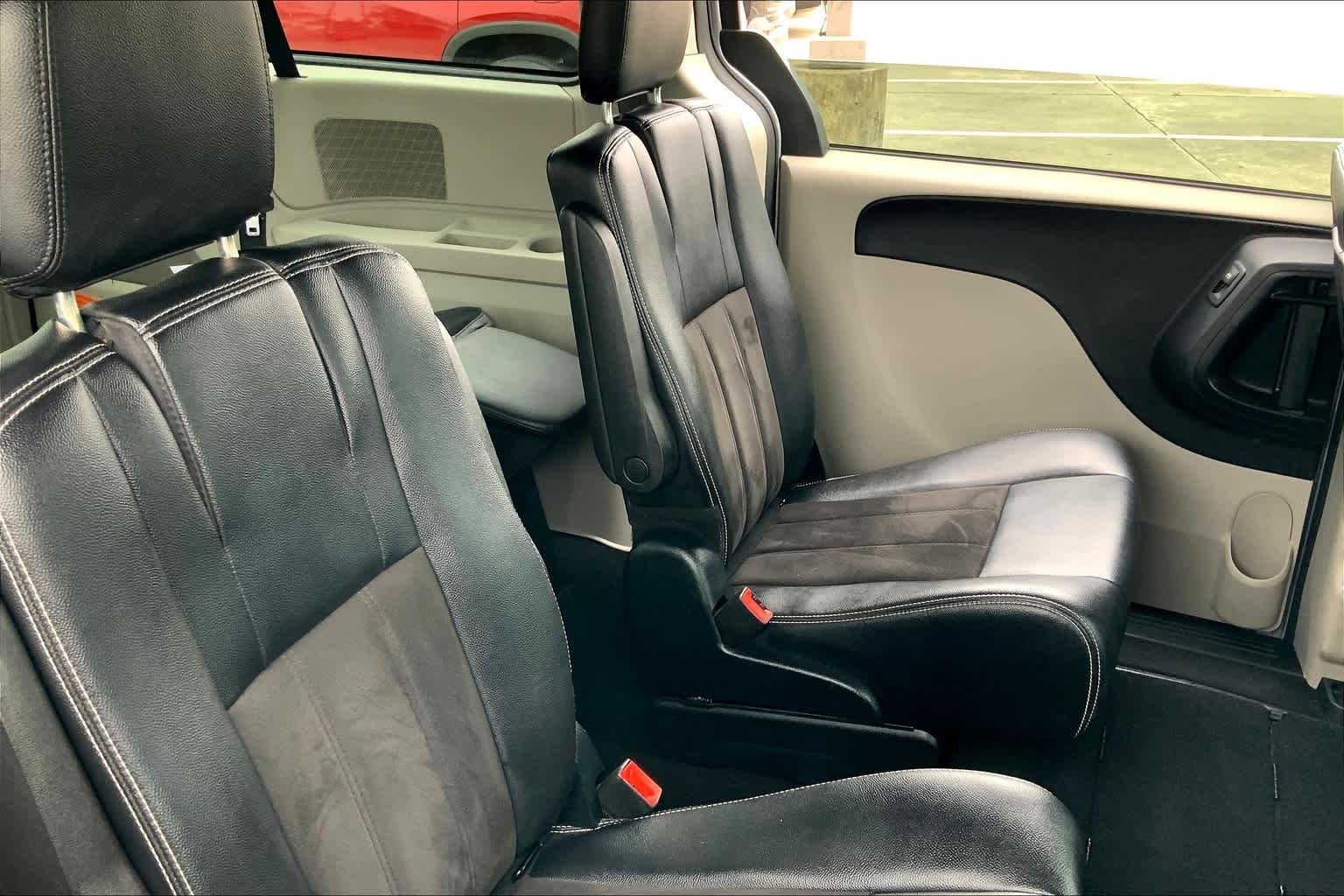 2020 Dodge Grand Caravan SXT - Photo 17