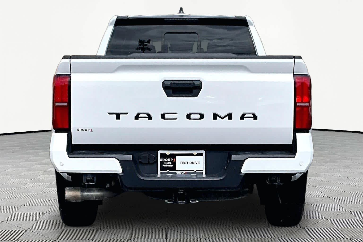 Used 2024 Ice Cap Toyota SR5 image 5