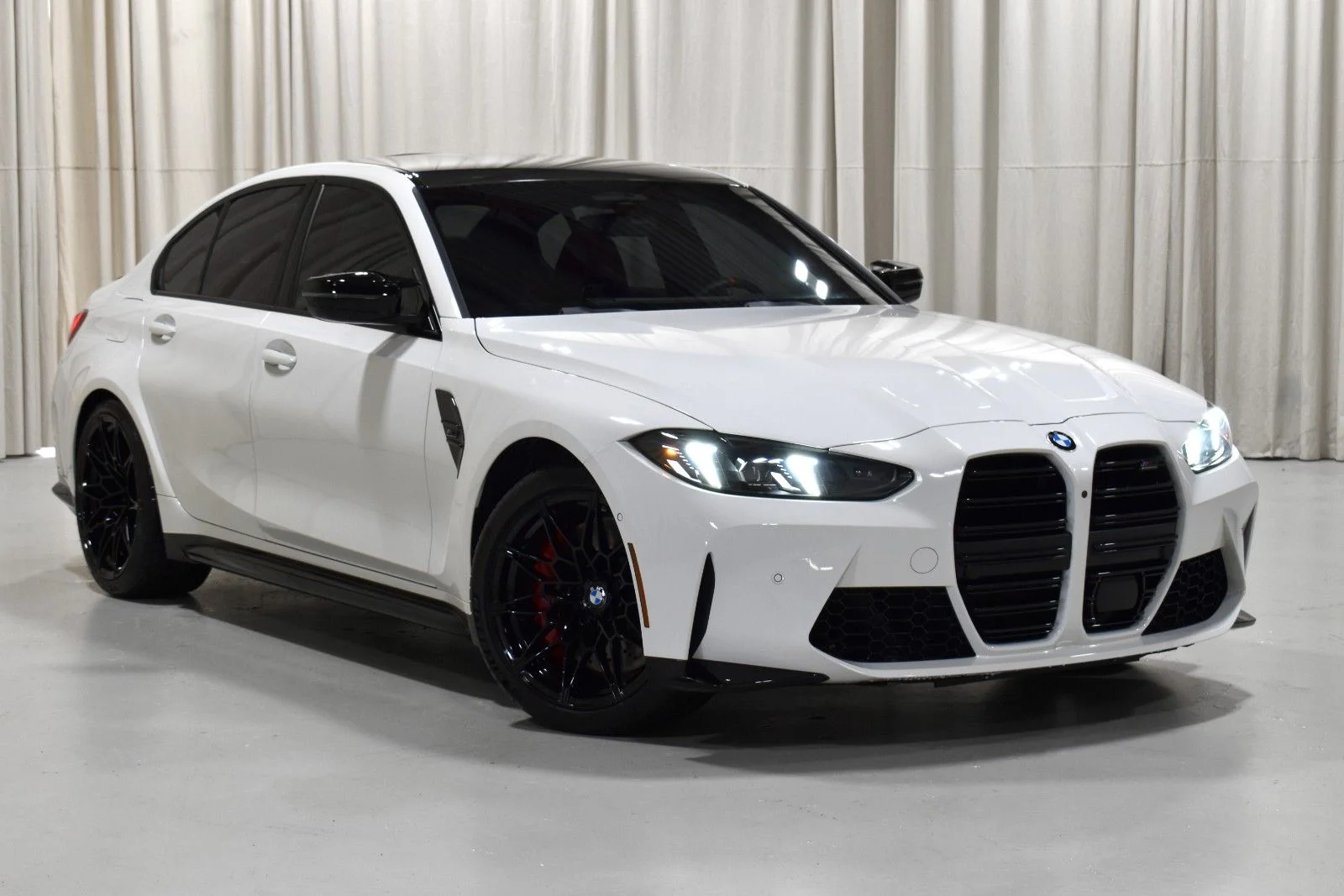 Used 2026 White BMW  image 3