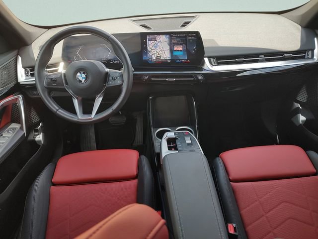 Used 2023 Black BMW xDrive28i image 9