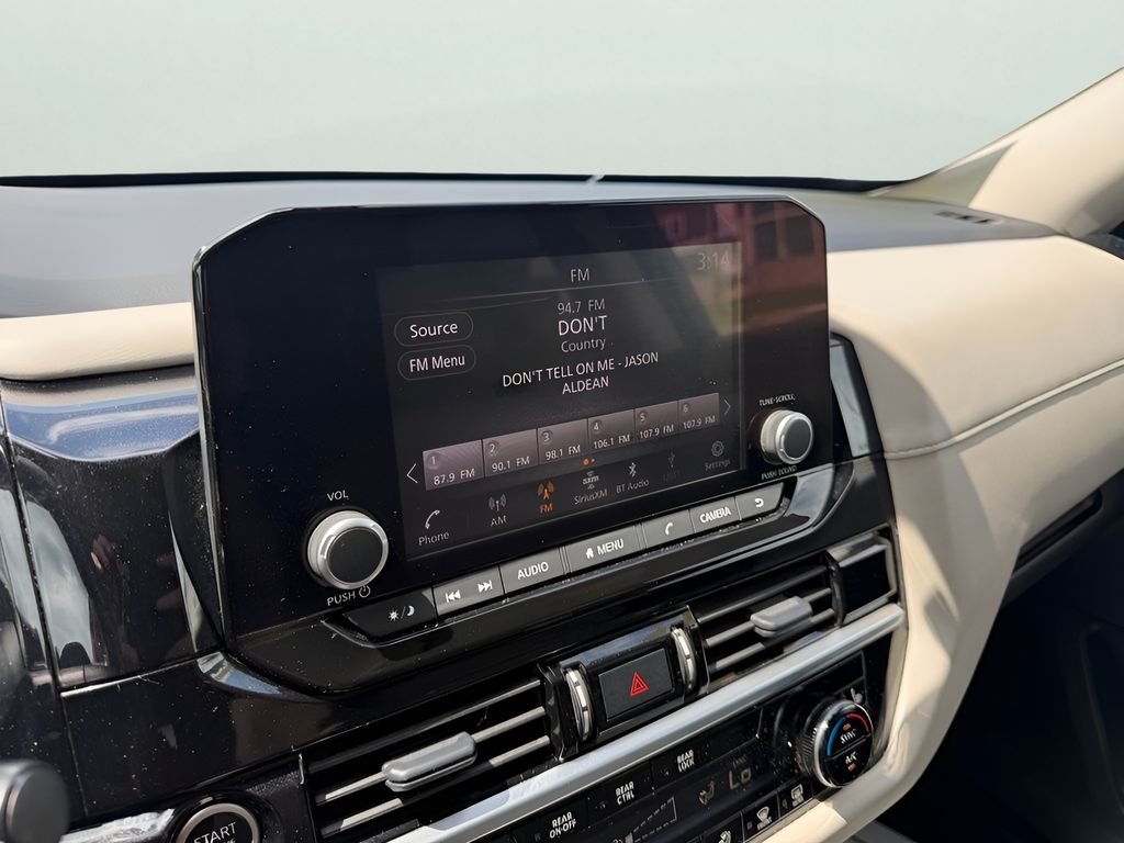 Used 2024 Deep Ocean Blue Nissan SV image 28