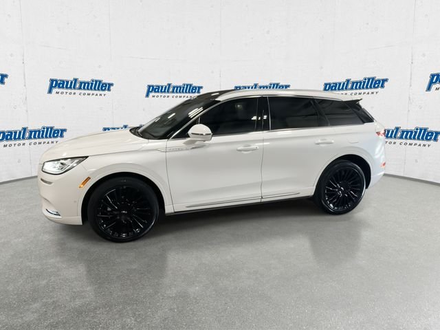 Used 2022 White Lincoln Reserve image 5