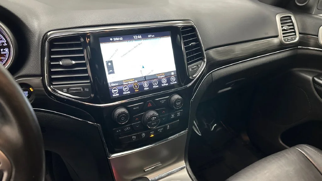 Used 2021 Black Jeep Limited image 14