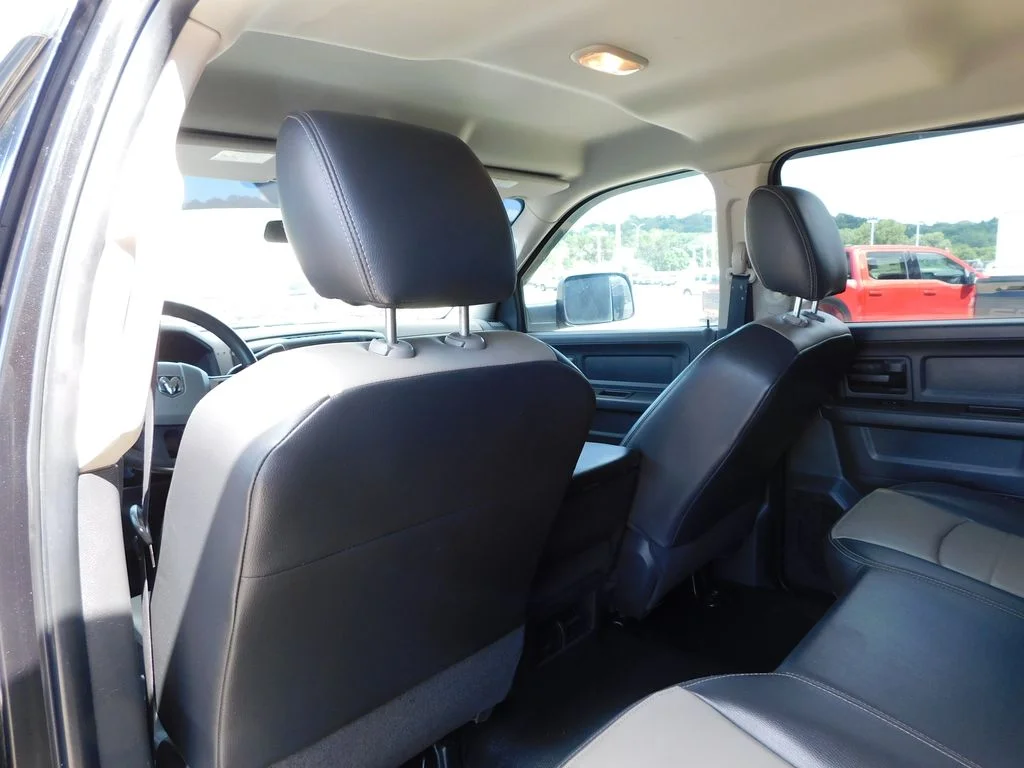 Used 2011 Brilliant Black Crystal Pearlcoat Ram ST image 27
