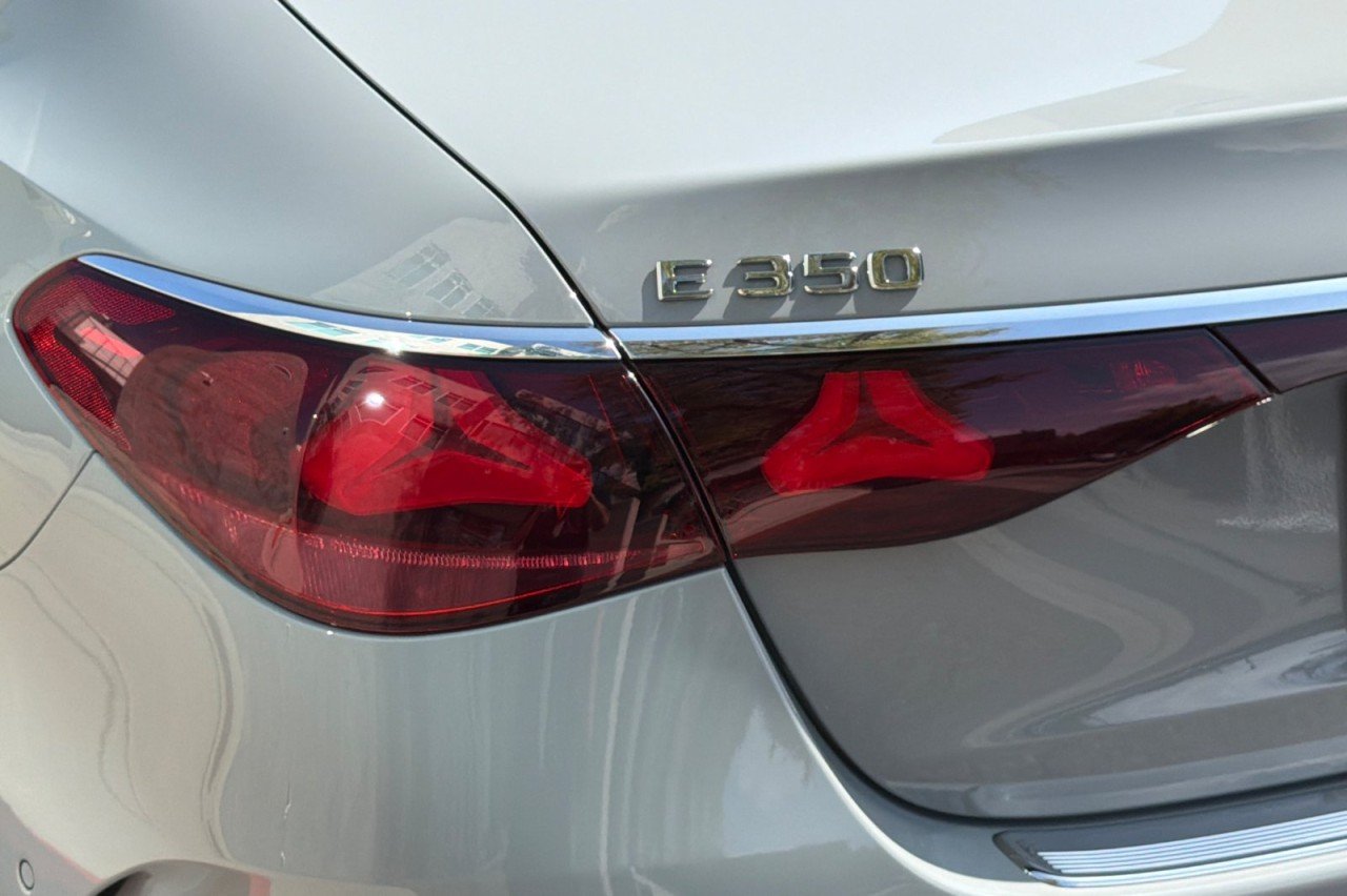 New 2026 MANUFAKTUR Alpine Grey Mercedes-Benz E 350 RWD Sedan image 26