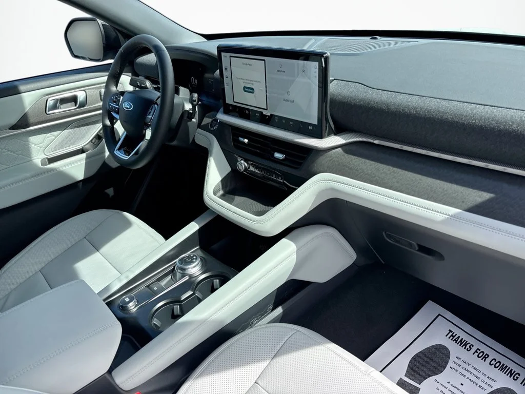 New 2027 Avalanche Gray Ford Platinum™ image 13