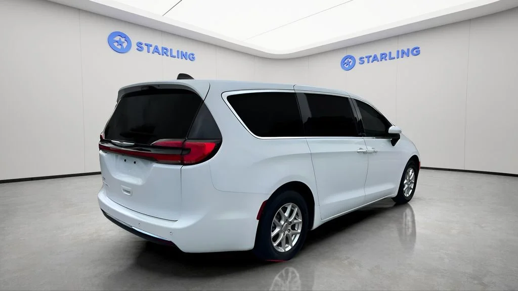 Used 2023 White Chrysler Touring L image 8