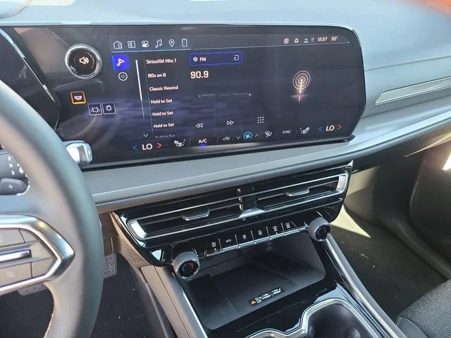 New 2026 Summit White Chevrolet LT image 31