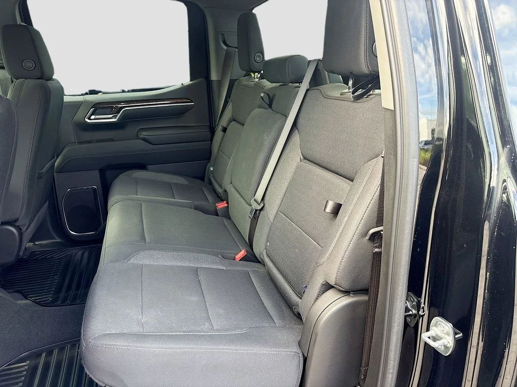 Used 2025 Onyx Black GMC Elevation image 25