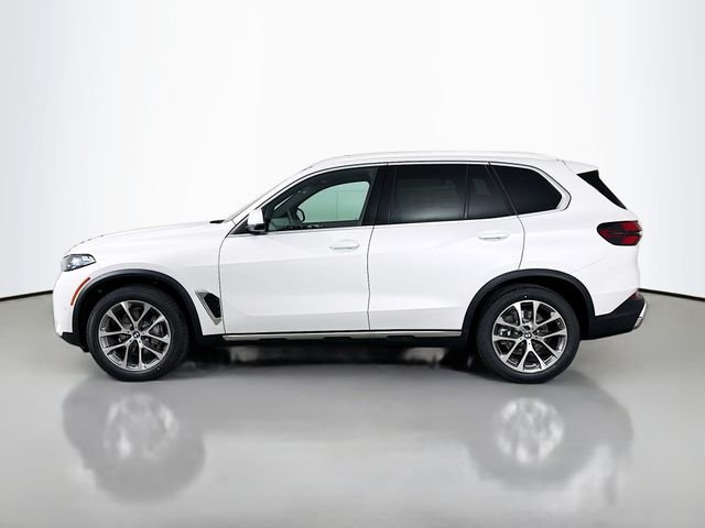Used 2026 White Metallic BMW xDrive40i image 4