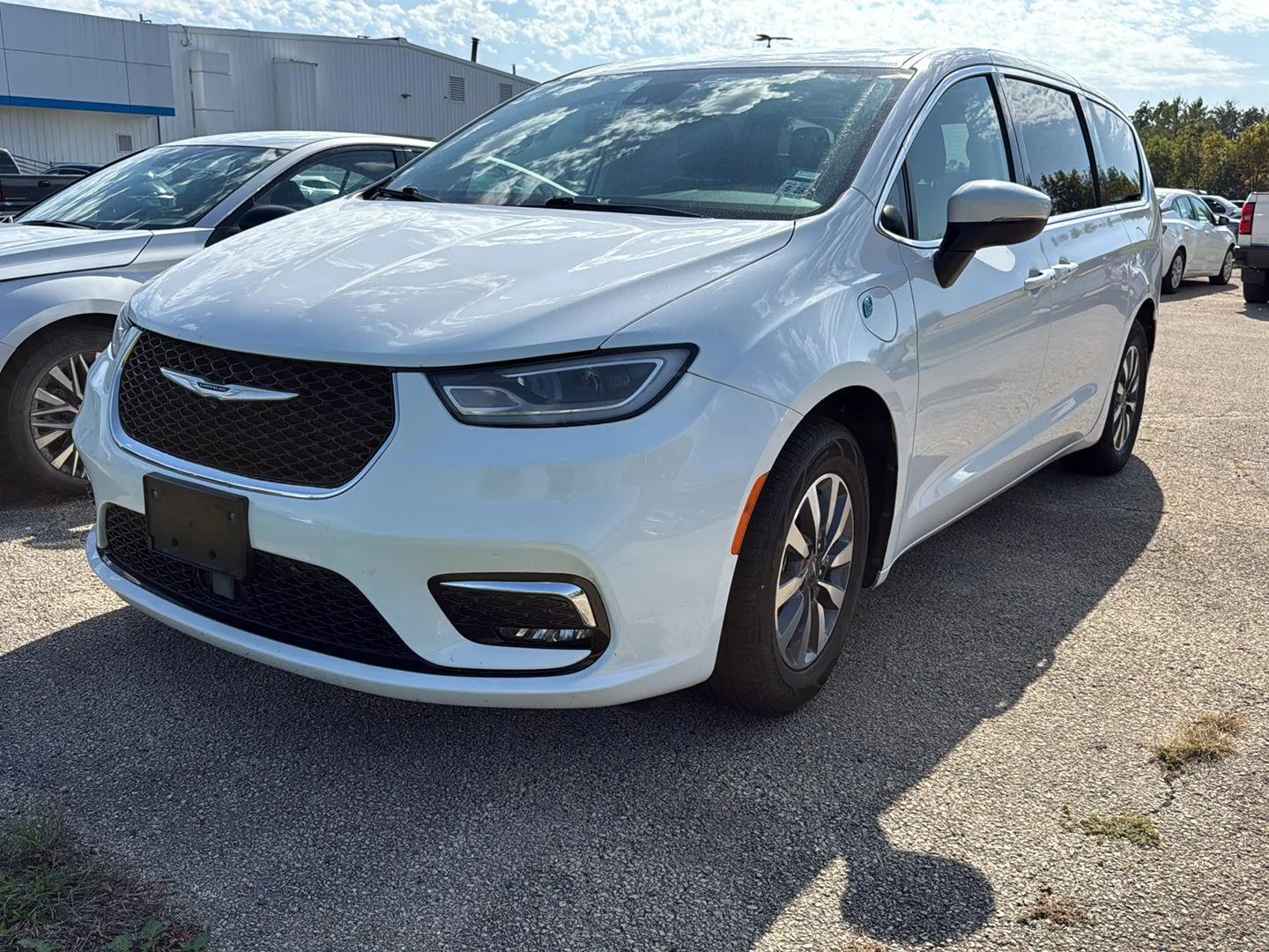 2023 Chrysler Pacifica Hybrid Touring L