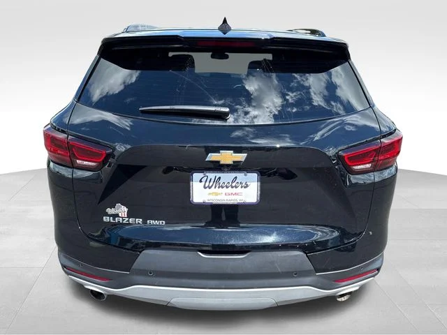 Used 2024 Black Chevrolet 3LT image 4