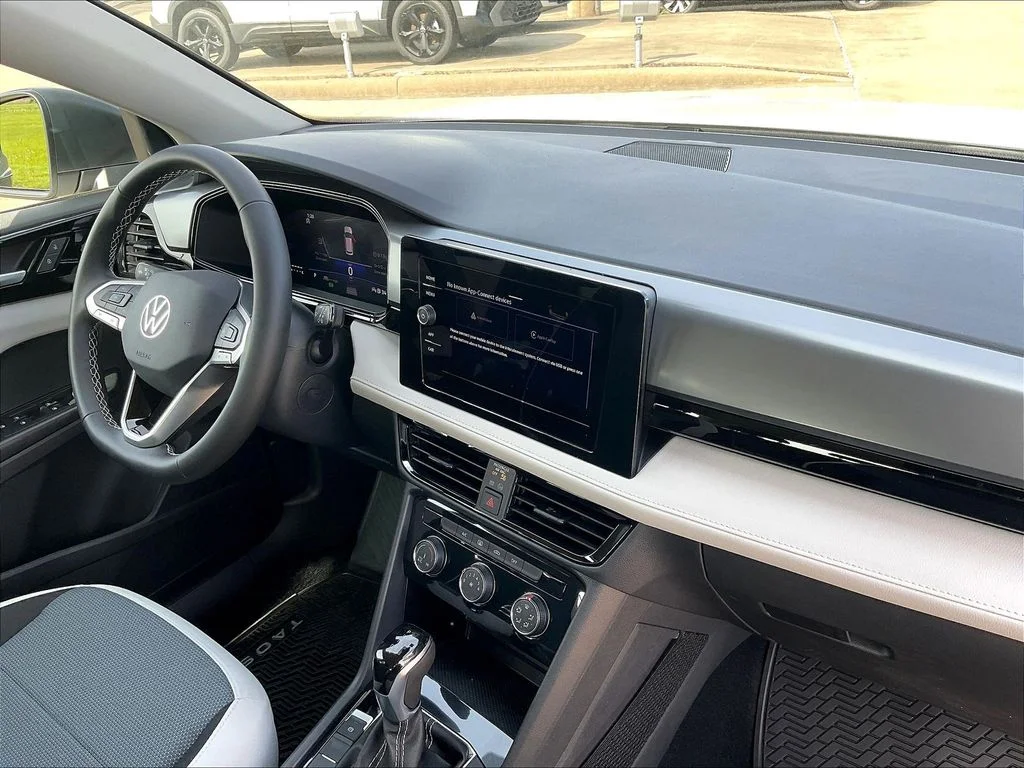 New 2026 White Volkswagen 1.5T S image 27