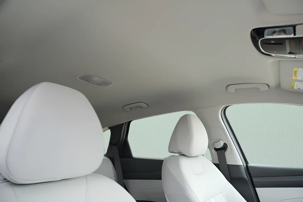 Used 2026 Black Hyundai SEL image 41