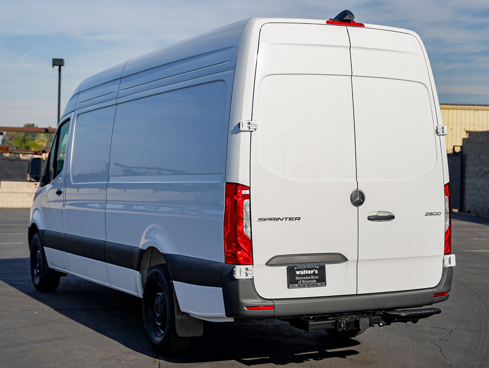 New 2026 Arctic+White Mercedes-Benz 2500 High Roof I4 Diesel HO 170 RWD image 4